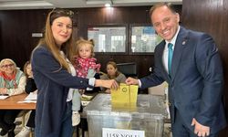 Milletvekili Deniz Yavuzyılmaz oyunu kullandı