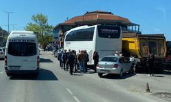 Araçlar birbirine girdi: 1 yaralı 