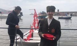 Temsili ‘Atatürk’ iskeleye ayak bastı 