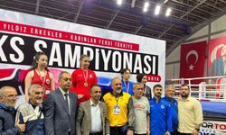 Kağıtsporlu boksörler 3 bronz ile döndü