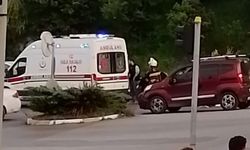 Otomobil ile motosiklet çarpıştı: 1 yaralı