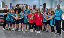 Minik sporcular masada kozlarını paylaştı