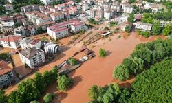 Sel suyu çekiliyor; bölge havadan görüntülendi