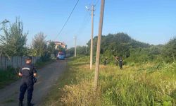 Arsa kavgasında oğlunu silahla vurarak yaraladı