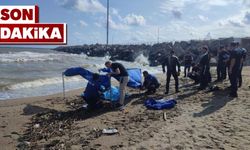 Sahile çıplak erkek cesedi vurdu