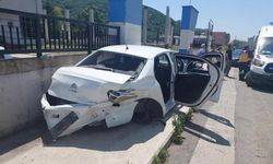 U dönüşü yapmak isteyen otomobile çarptı
