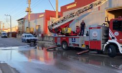 Fabrika jeneratöründe yangın çıktı