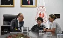 Vali Mustafa Tutulmaz 'Halk Günü'nde vatandaşı dinledi