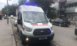 Yolun karşısına geçmek isterken canından oluyordu 