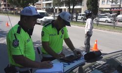 Dron ile kırmızı ışıkta geçtiği tespit edilip ceza kesilen sürücü: Beni nereden görmüş