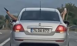 Düğün konvoyunda otomobilinden havaya ateş açan şüpheli yakalandı