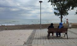 Denize girmek yasaklandı: Cankurtaranlar nöbette