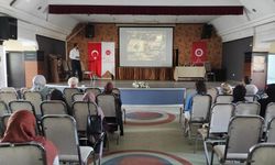 İlahiyat Fakültesi öğrencilerine sunum