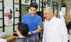 Belediye Başkanı Kent Meydanı'nı gezdi