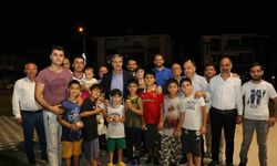 Sıcak havada dondurma ikramı