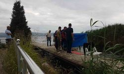 Teknede mahsur kalan 3 kişi kurtarıldı
