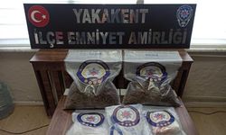 1 kilo 971 gram skunk ele geçirildi