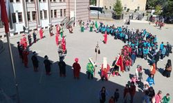 Mehteran gösterisine öğrencilerden yoğun ilgi