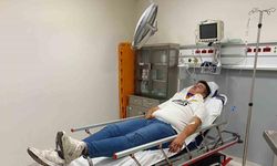 Otomobil ile servis minibüsü çarpıştı: 1 yaralı