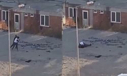 Yabancı uyruklu şahısların tekmeli yumruklu kavgası kamerada
