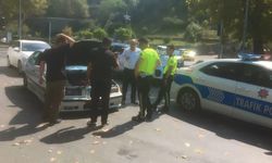 Hızını alamayan otomobiller çarpıştı: Ekipler olay yerinde 