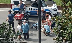 Moto kurye otomobile çarptı: 1 yaralı