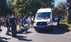 Otomobilin çarpıp kaçtığı motosiklet sürücüsü yaralandı: Ekipler olay yerinde
