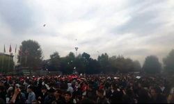 8 bin 100 liselinin katıldığı 'Türk Bayrağı' koreografisi yapılamadı, öğrenciler duruma tepki gösterdi