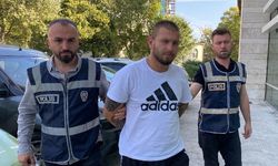 Tüfekle evine ateş açan arkadaşını tabancayla yaraladı
