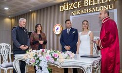 Emniyet Müdürü ve eşi, polislerin nikah şahidi oldular
