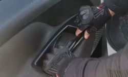 Araçta çorap içerisinde ruhsatsız tabanca ele geçirildi