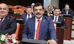 Muammer Avcı, yeni burnu ile TBMM’de