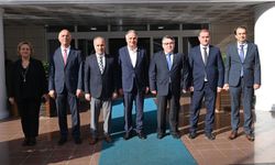 Milletvekili Saffet Bozkurt’tan Rektör İsmail Hakkı Özölçer’e ziyaret