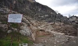 Antik tiyatroda bulunmuştu: Altın değil, yağ küpüymüş