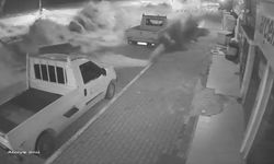 Saniyeler içinde gelen dev dalgalar sahili savaş alanına çevirdi