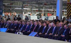 Geçtiğimiz sene otomotiv ihracatımız 9 milyar doların üzerinde dış ticaret fazlası verdi