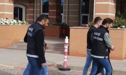Aranan 2 şahıs yakalandı