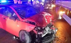 4 aracın karıştığı zincirleme kazada 8 kişi yaralandı