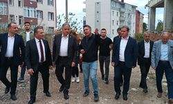 Yarım kalan hastane inşaatı yüklenici firmaya teslim edildi