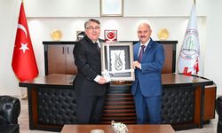 Düzce Üniversitesi Rektörü Nedim Sözbir, Bülent Ecevit Üniversitesini ziyaret etti