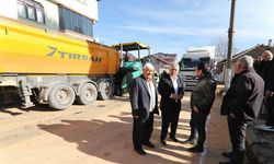 Asfalt serim işlemi tüm hızıyla sürüyor