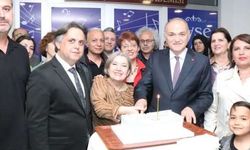 Zeki Müren büyük ödülüne layık görüldü