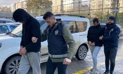 Husumetlilerini otomobilde sanıp, başkasını vurdular