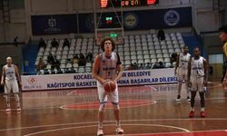 Başarılı basketbolcu sahalardan uzak kalacak