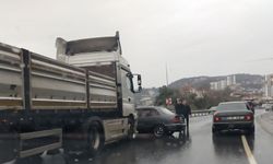 Kavşakta kaza: Tır otomobile çarptı
