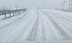 Zonguldak-Ereğli yolunda kar yağışı etkili oluyor