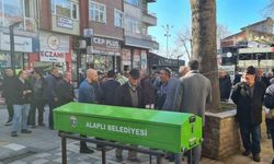 Bıçaklanarak öldürülen Erhan Salçık toprağa verildi