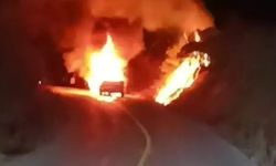 Seyir halindeki otomobil alev alev yandı: O anlar kamerada