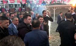 MHP’lilerden Bakan Yılmaz Tunç’a mehter marşlı, maytap ve konfetili karşılama