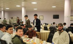 Rektör Fatih Kırışık, Özbekistanlı öğrencilerle iftarda buluştu